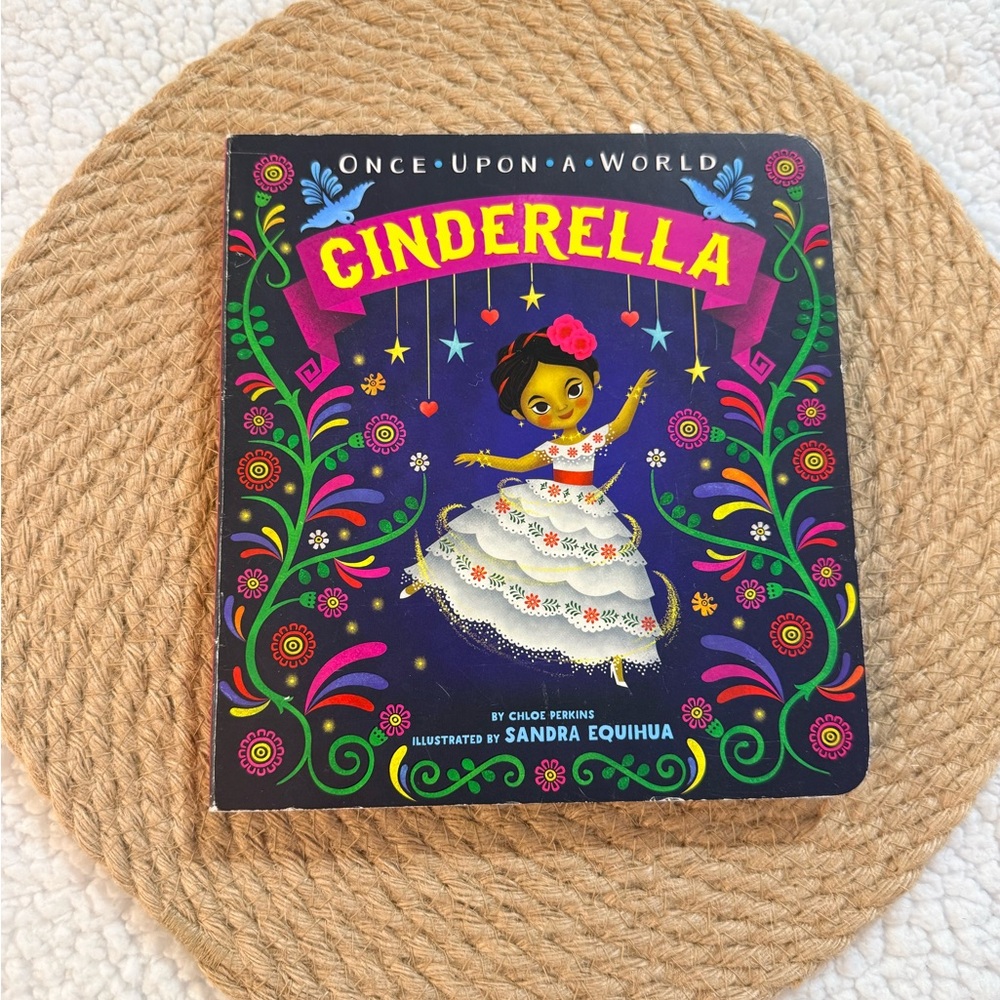 10/$25 • Once Upon A World Cinderella‎ Boardbook